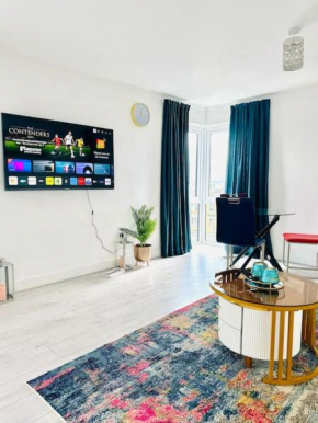 Modern Flat with En-suite and Free Parking